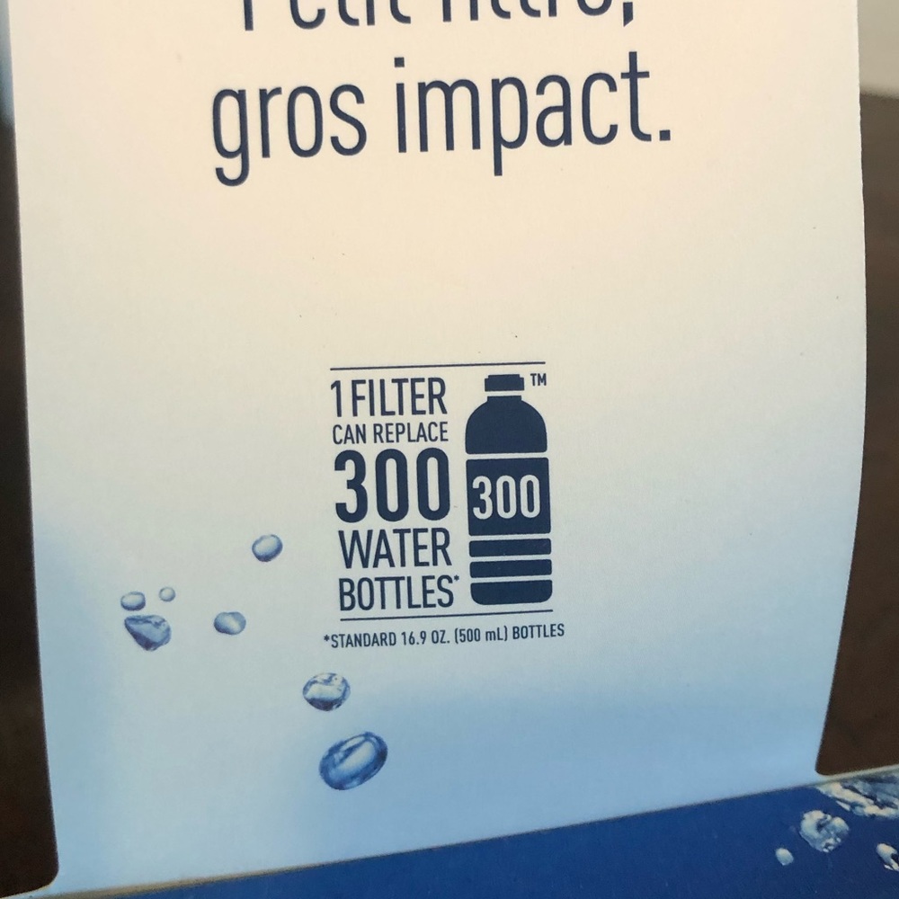 Brita Filtering Water Bottle - Picture 5 of 6